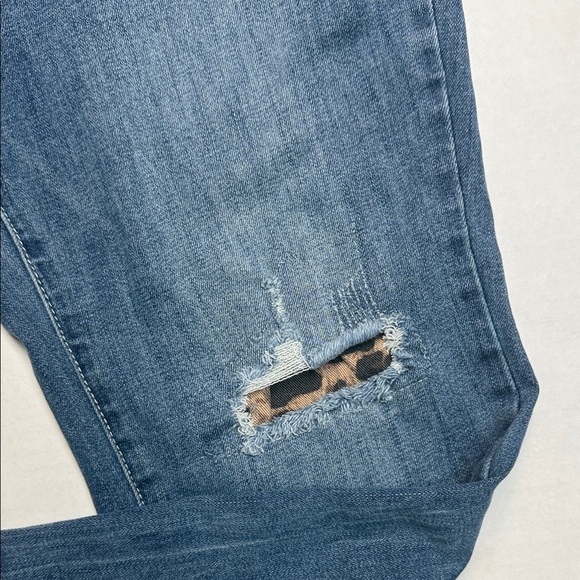 Inc Boyfriend Women's Blue Jeans Regular Fit Size 10 - Picture 2 of 12